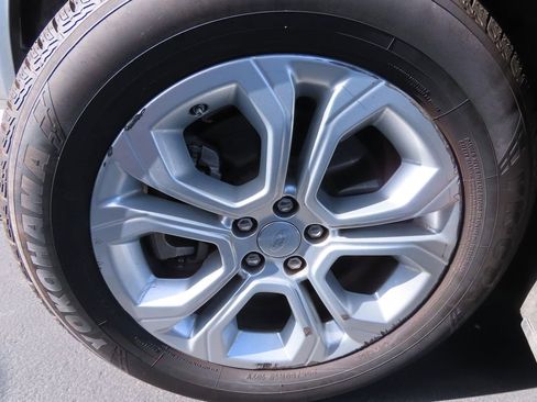 Used 2021 Land Rover Discovery Sport S image 15