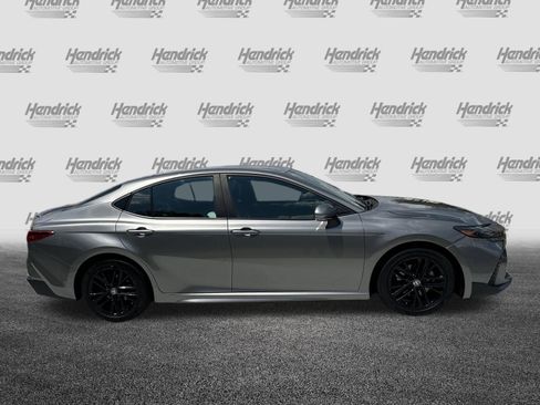 Certified 2025 Toyota Camry SE FWD image 11
