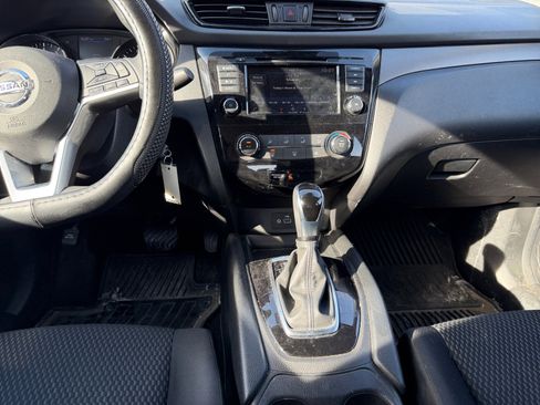 Used 2020 Nissan Rogue Sport S w/ Appearance Package image 12