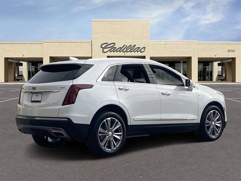 Certified 2025 Cadillac XT5 Premium Luxury image 5