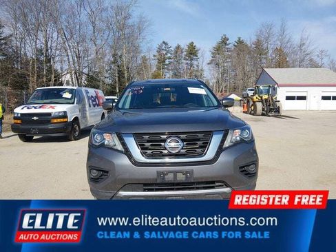 Used 2017 Nissan Pathfinder S image 11