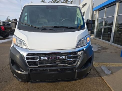 Used 2025 RAM ProMaster 2500 w/ U-Haul Equipment Group image 2