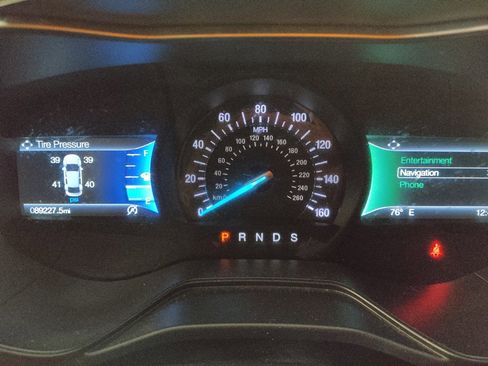 Used 2020 Ford Fusion Titanium image 23