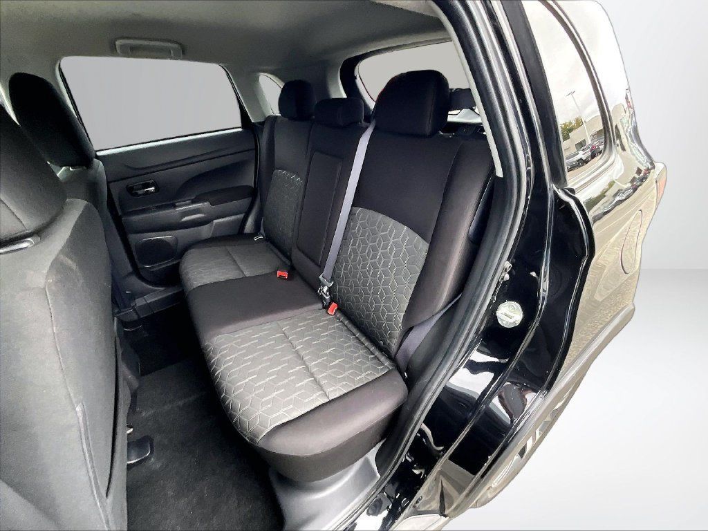 Used 2024 Mitsubishi Outlander Sport AWD image 25