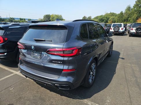 Used 2022 BMW X5 xDrive45e w/ M Sport Package AWD/4WD image 4