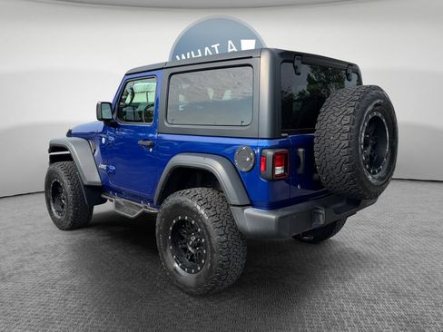 Used 2019 Jeep Wrangler Sport AWD/4WD image 6