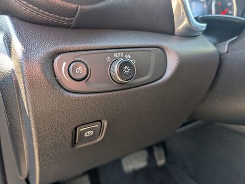 Used 2020 Chevrolet Blazer LT w/ Redline Edition image 17