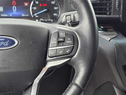 Used 2020 Ford Explorer Limited RWD image 26