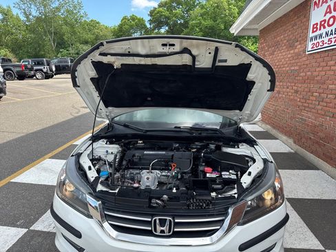 Used 2014 Honda Accord EX-L image 32