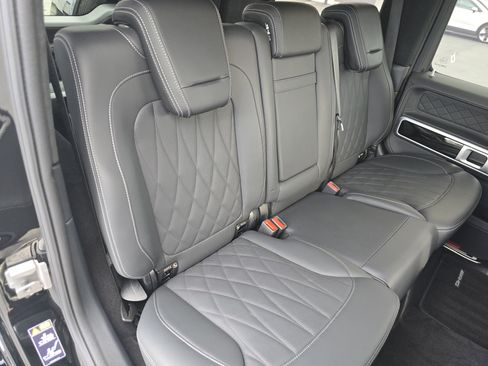 Used 2023 Mercedes-Benz G 550 image 19