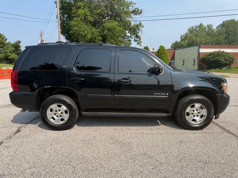 Used 2008 Chevrolet Tahoe LT w/ LT Preferred Equipment Group AWD/4WD image 4