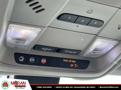 Used 2020 Chevrolet Equinox LT w/ Driver Convenience Package FWD image 27