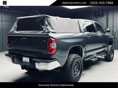 Used 2021 Toyota Tundra SR5 w/ SR5 Upgrade Package AWD/4WD image 7