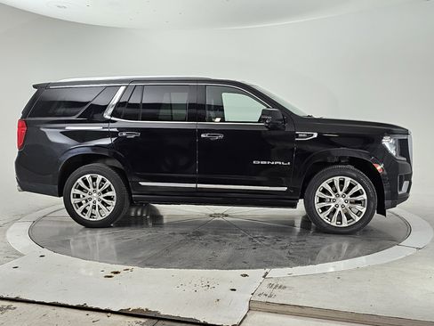 Used 2022 GMC Yukon Denali w/ Max Trailering Package image 3