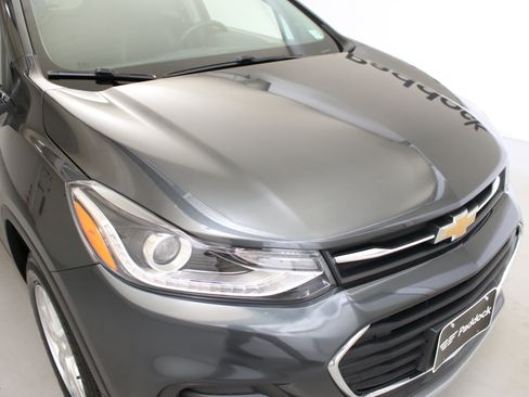 Used 2018 Chevrolet Trax LT w/ LT Convenience Package AWD/4WD image 11