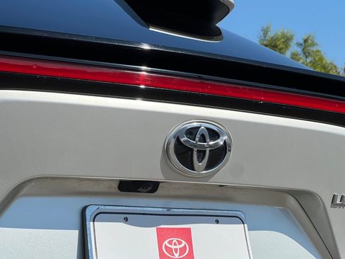 Certified 2023 Toyota bZ4X AWD image 16