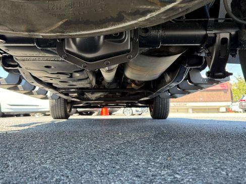 Used 2018 GMC Canyon SLE w/ SLE Convenience Package image 45