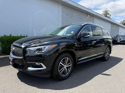Used 2019 INFINITI QX60 Luxe w/ Essential Package