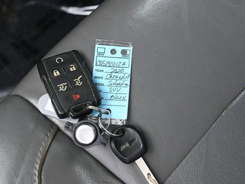 Used 2020 Chevrolet Suburban LT image 18