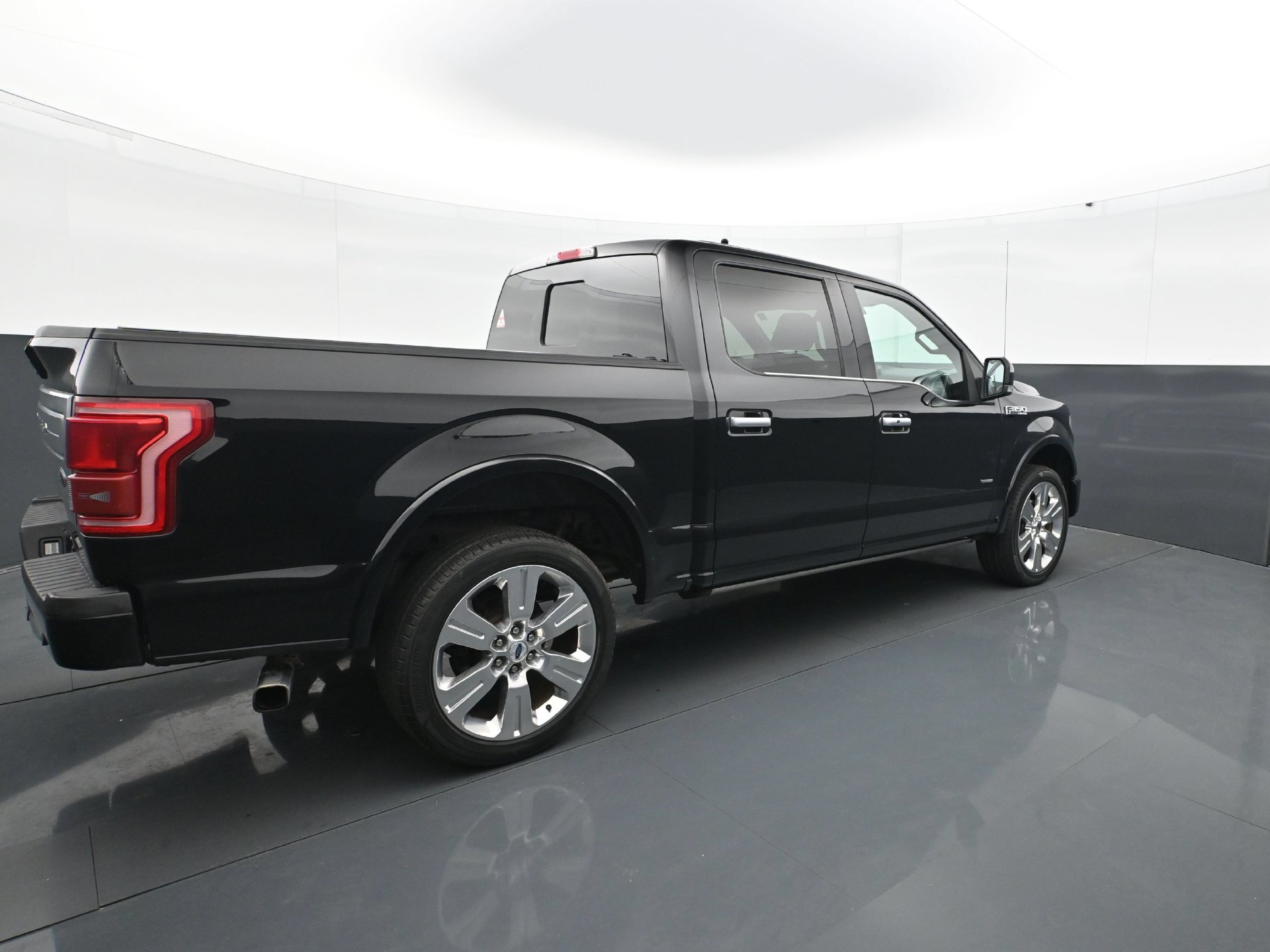 Used 2017 Ford F150 Limited AWD/4WD image 7