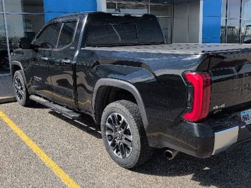 Used 2022 Toyota Tundra Limited w/ Power Package AWD/4WD image 2