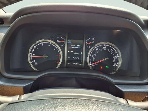 Used 2022 Toyota 4Runner Limited AWD/4WD image 15