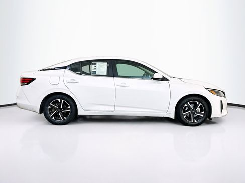 Used 2024 Nissan Sentra SV w/ All-Weather Package image 10