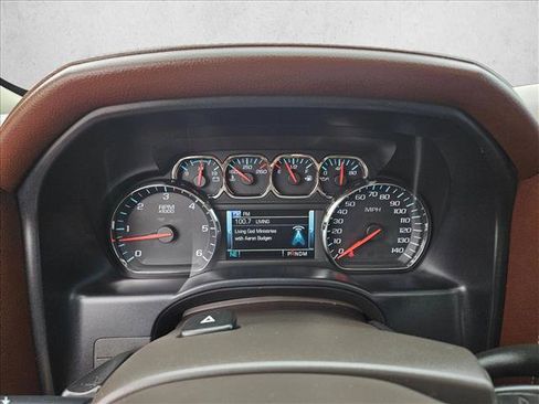 Used 2014 Chevrolet Silverado 1500 High Country w/ High Country Premium Package AWD/4WD image 21