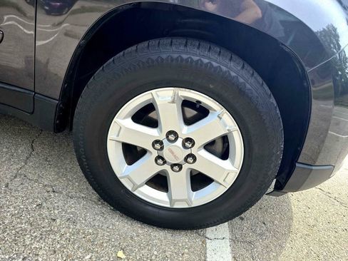Used 2016 GMC Acadia SLE AWD/4WD image 38