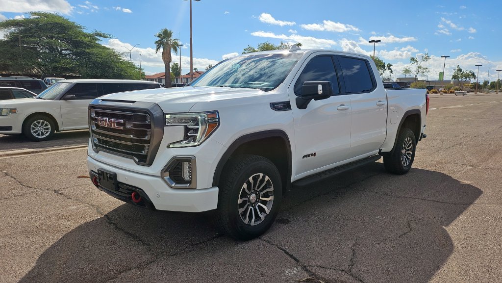 Used 2021 GMC Sierra 1500 AT4 w/ AT4 Premium Package AWD/4WD image 4