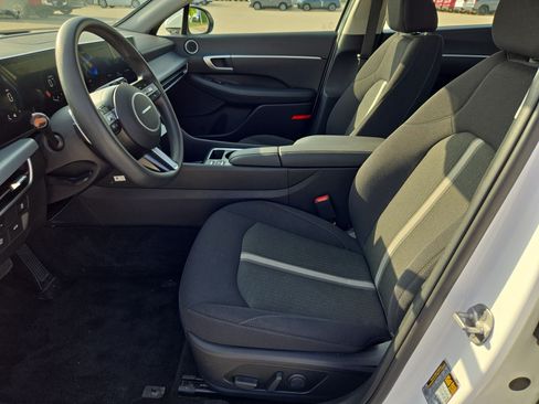 Used 2025 Hyundai Sonata SEL FWD image 15