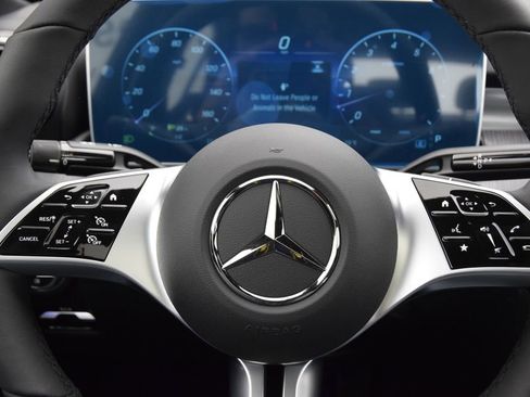 New 2026 Mercedes-Benz C 300 4MATIC Sedan image 23