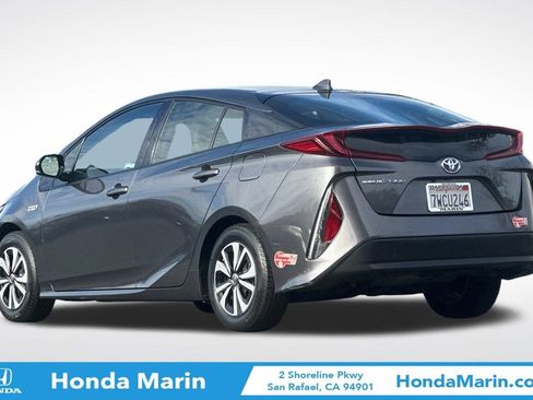 Used 2017 Toyota Prius Prime image 6