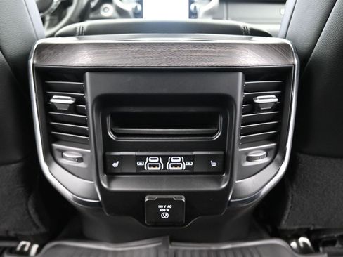 New 2026 RAM 2500 Laramie AWD/4WD image 38