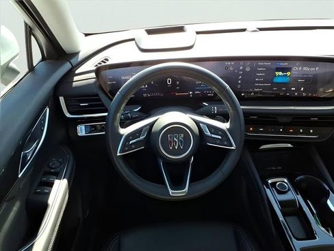 Used 2025 Buick Envision Preferred image 14