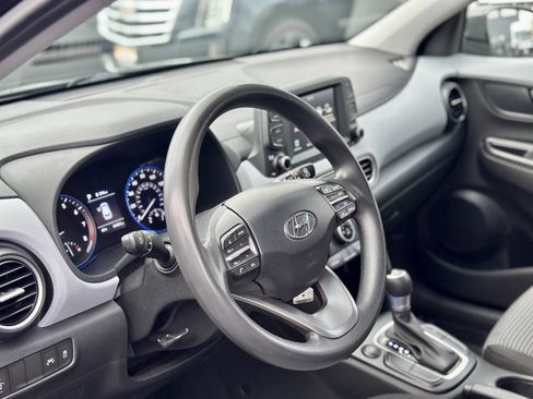Used 2021 Hyundai Kona SE FWD image 9