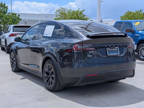 Used 2024 Tesla Model X AWD/4WD image 3