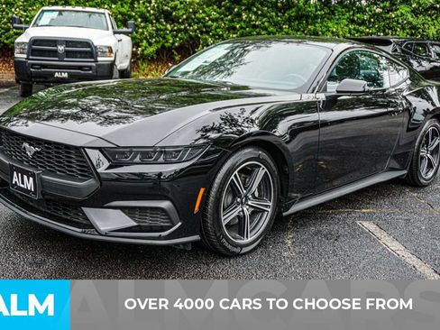 Used 2025 Ford Mustang Premium RWD image 2