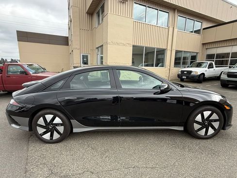 Used 2023 Hyundai Ioniq 6 SE image 2