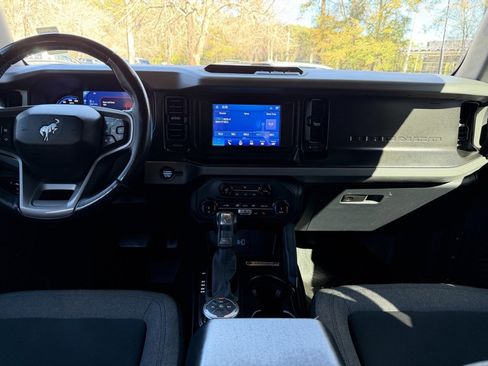 Used 2022 Ford Bronco Big Bend image 14