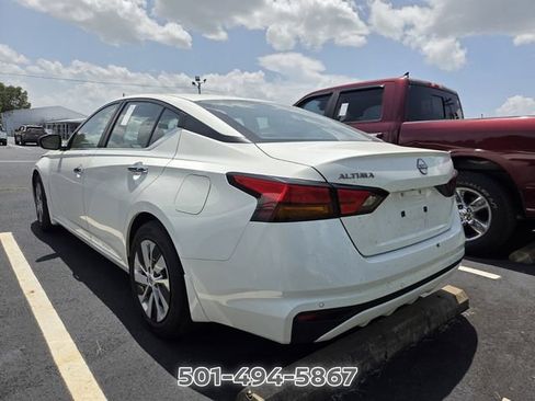 Used 2024 Nissan Altima 2.5 S FWD image 2