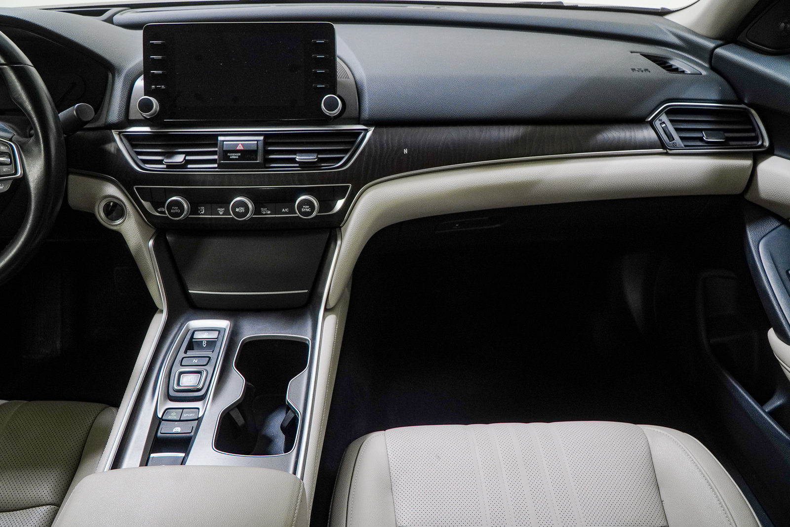 Used 2019 Honda Accord Touring image 35
