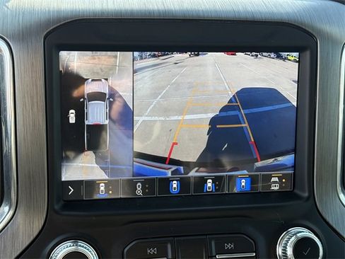 Used 2023 GMC Sierra 2500 Denali w/ Denali Ultimate Package image 18