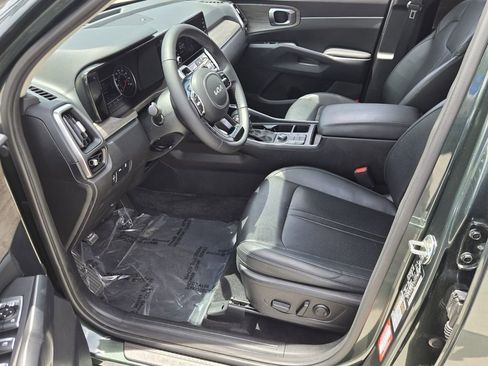 Used 2023 Kia Sorento S w/ Panoramic Sunroof Package AWD/4WD image 10