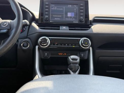Used 2021 Toyota RAV4 XLE w/ Convenience Package AWD/4WD image 16
