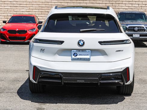 New 2026 BMW iX xDrive60 w/ M Sport Package AWD/4WD image 4