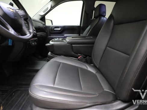 Used 2020 Chevrolet Silverado 1500 W/T w/ WT Value Package AWD/4WD image 10
