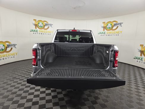 Used 2025 RAM 1500 Big Horn AWD/4WD image 33