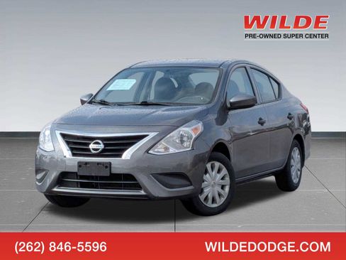 Used 2017 Nissan Versa S Plus FWD image 1