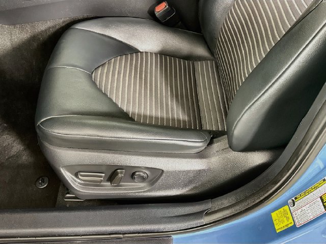 Used 2024 Toyota Camry SE w/ Cold Weather Package FWD image 27